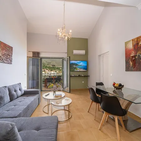 Casa Mare איה אפימיה